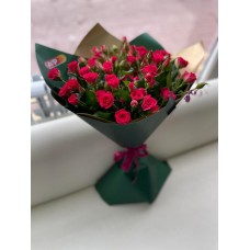Букет кустовая роза 11 штук сорта Фрутти Баблс 