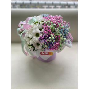 Коробочка с гипсофилой и хризантемой!