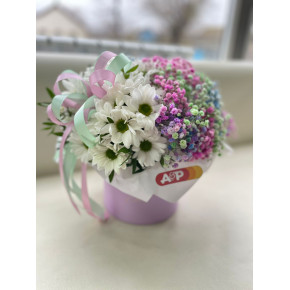 Коробочка с гипсофилой и хризантемой!