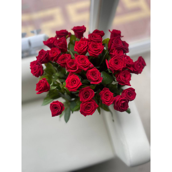 Красная  роза 33 шт