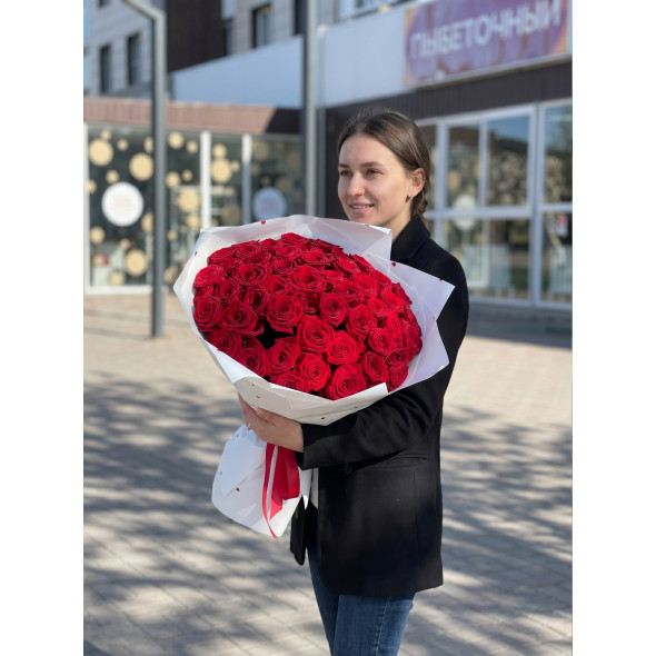 Букет красных роз 51