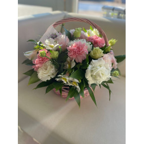 Корзина "Нежность цветов"