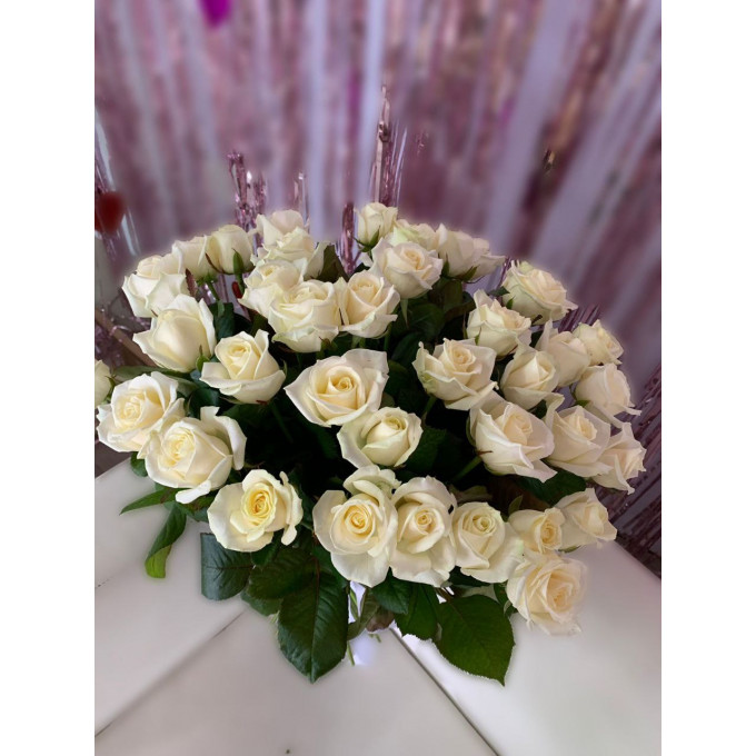 Роза белая 41шт