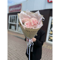 Букет три розы