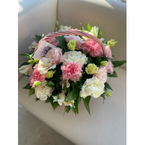 Корзина "Нежность цветов"