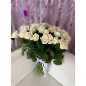 Роза белая 41шт