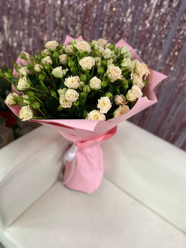 Роза кустовая кремовая. Букет из 21 шт. 60 см.