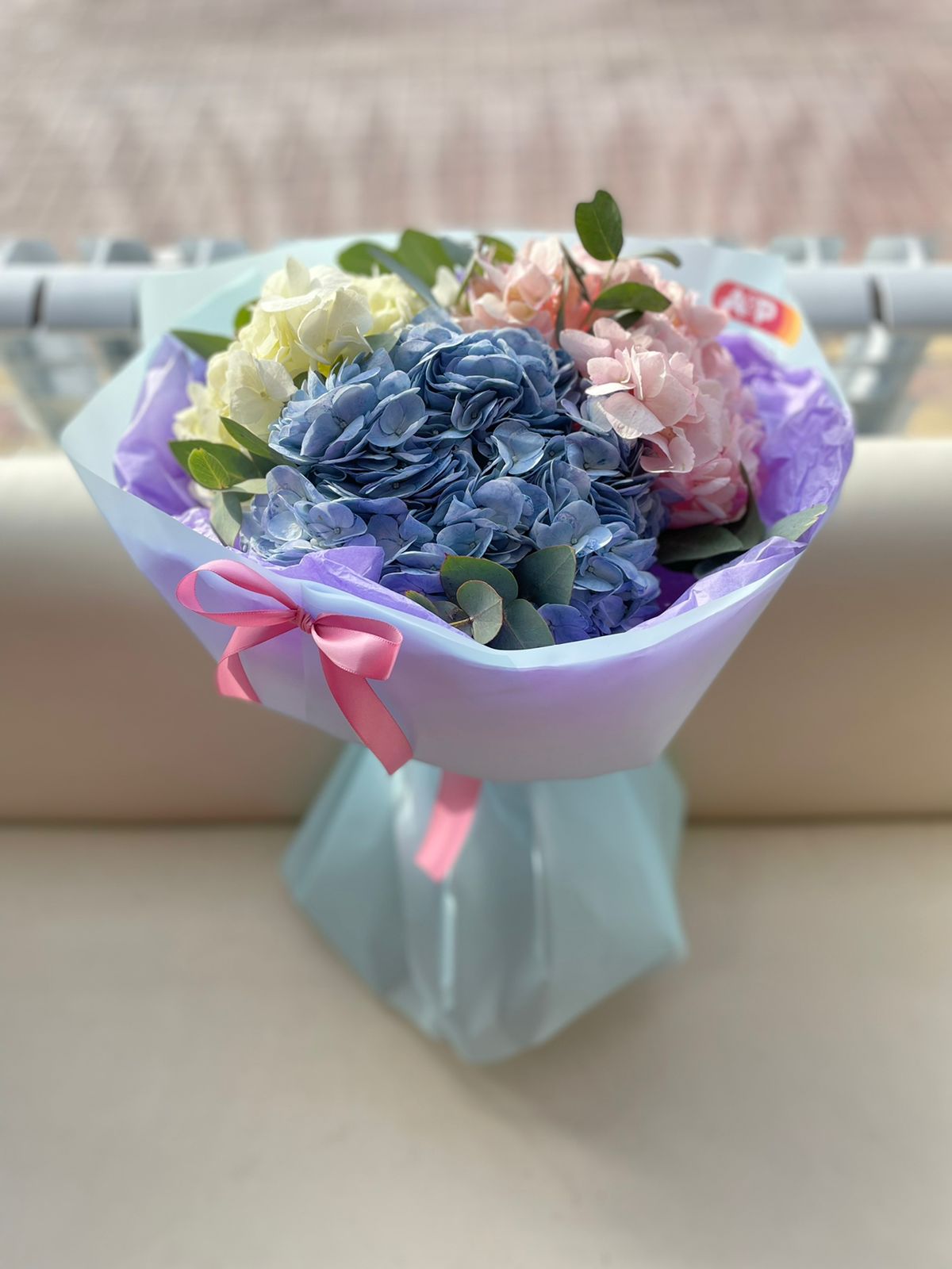 Букет гортензии с эвкалиптом