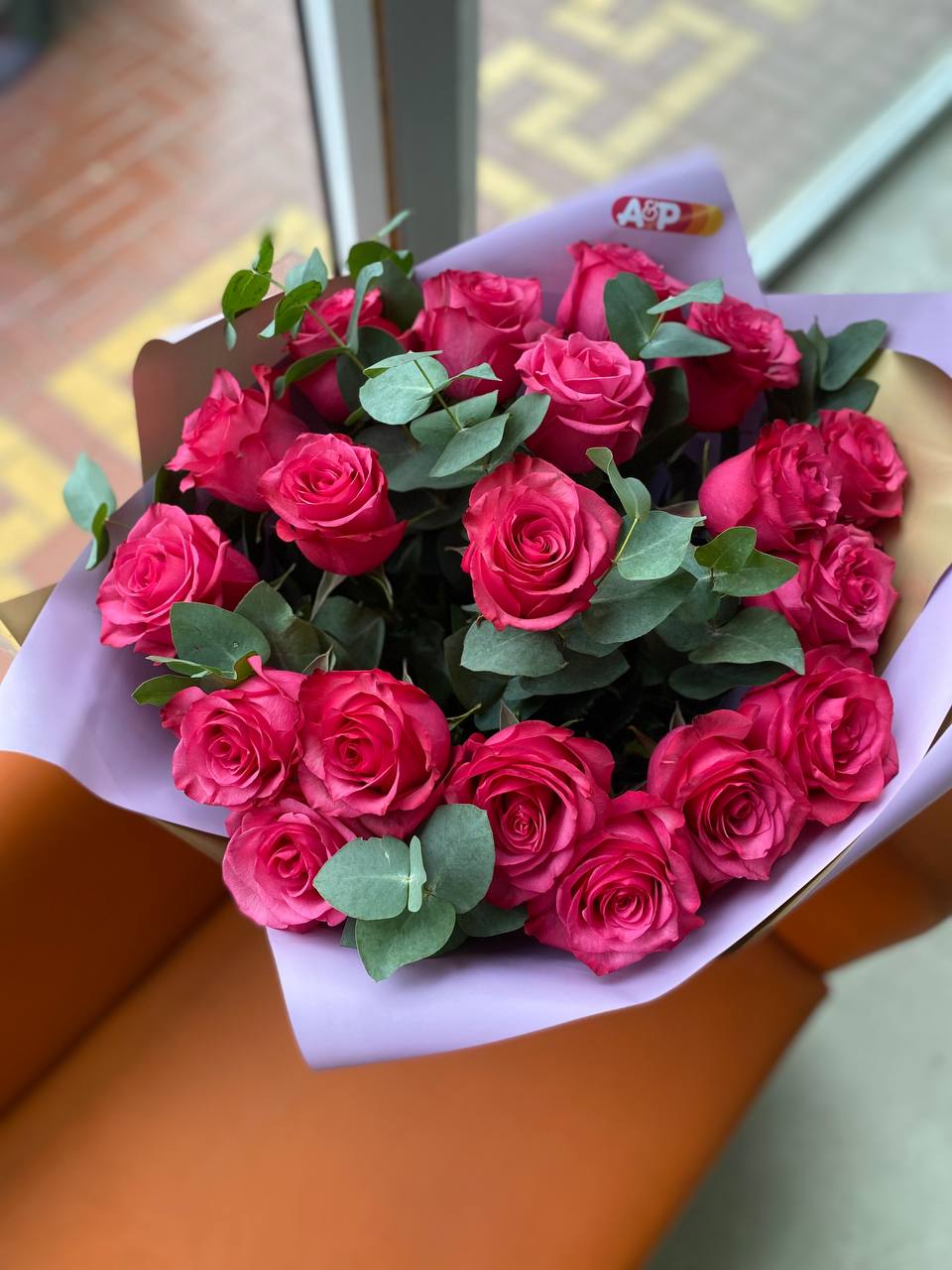 Букет 19 роз Лола 60 см !