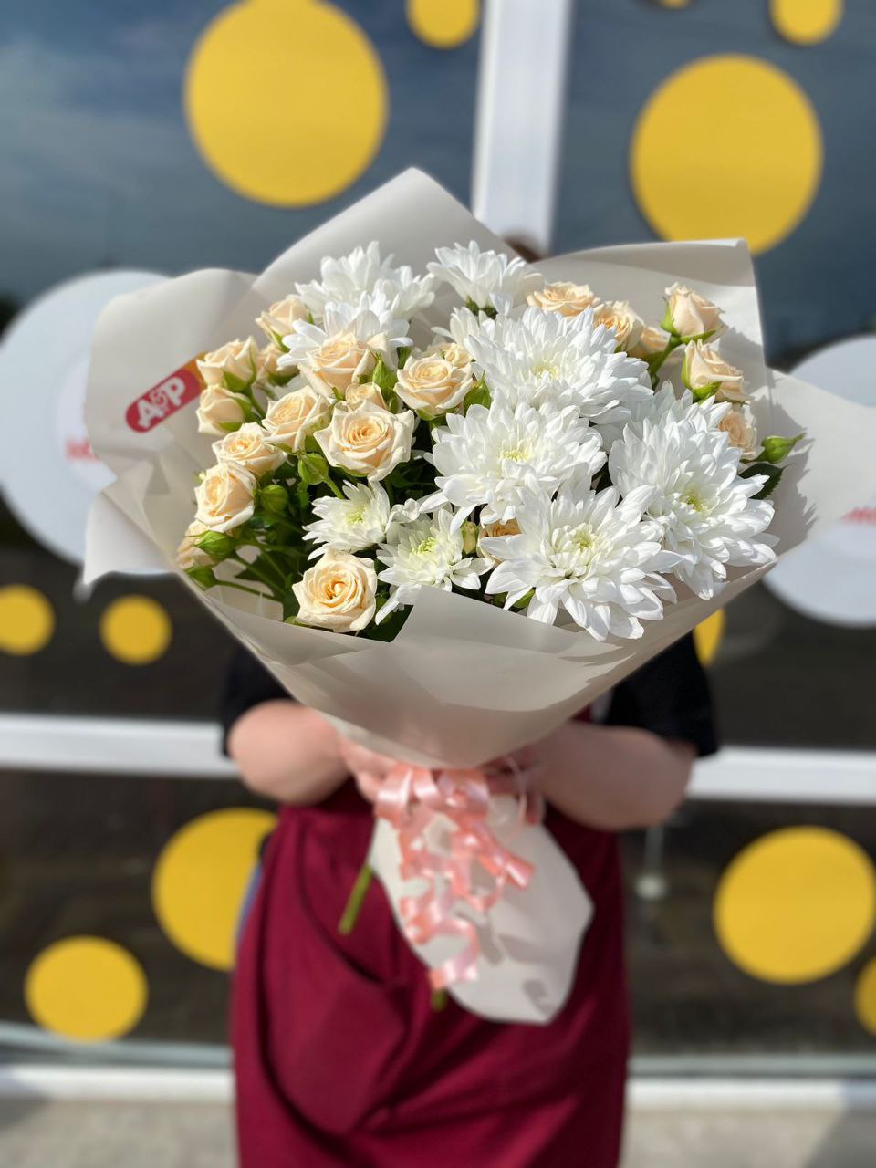 Букет из кустовой розы и хризантемы!