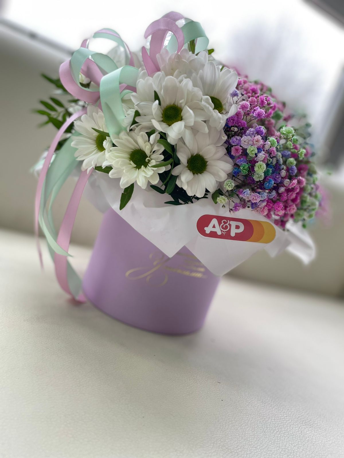 Коробочка с гипсофилой и хризантемой!