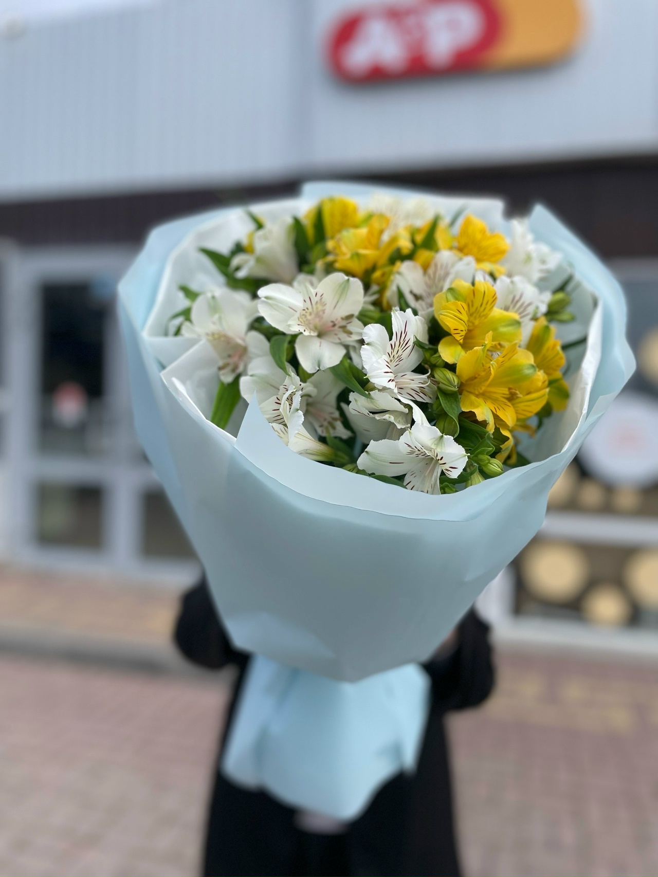 Букет семь альстромерий