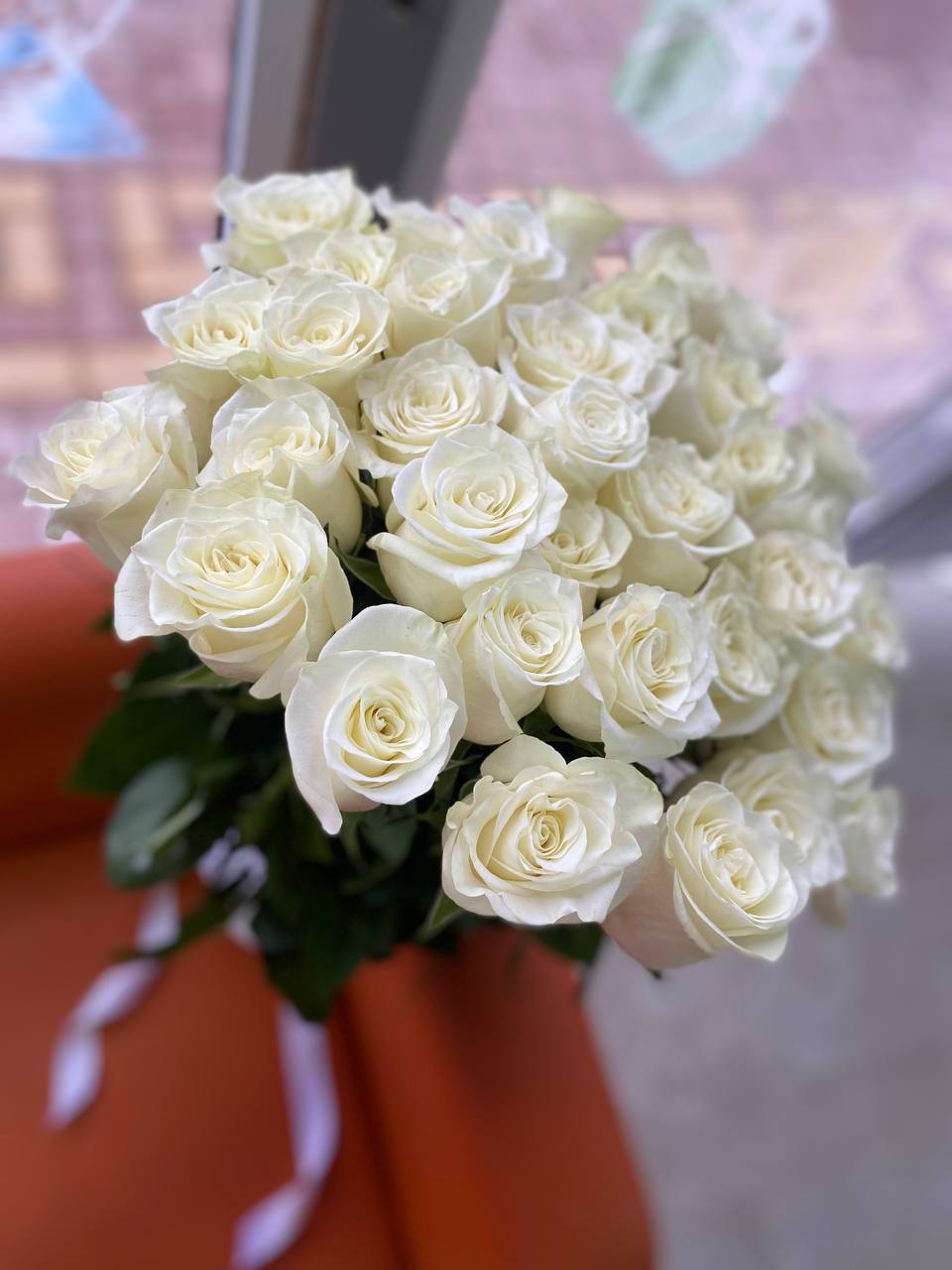 Розы белые  35 шт. Букет белых роз  70 см. (Эквадор).
