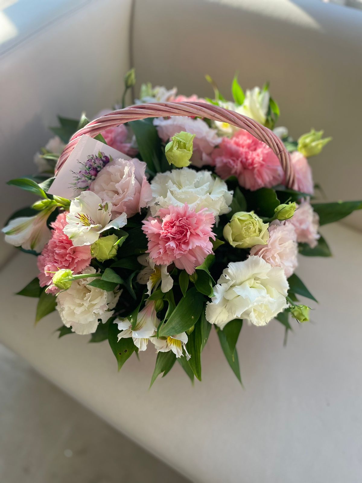 Корзина "Нежность цветов"