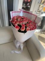 Букет 41 роза Джамилия